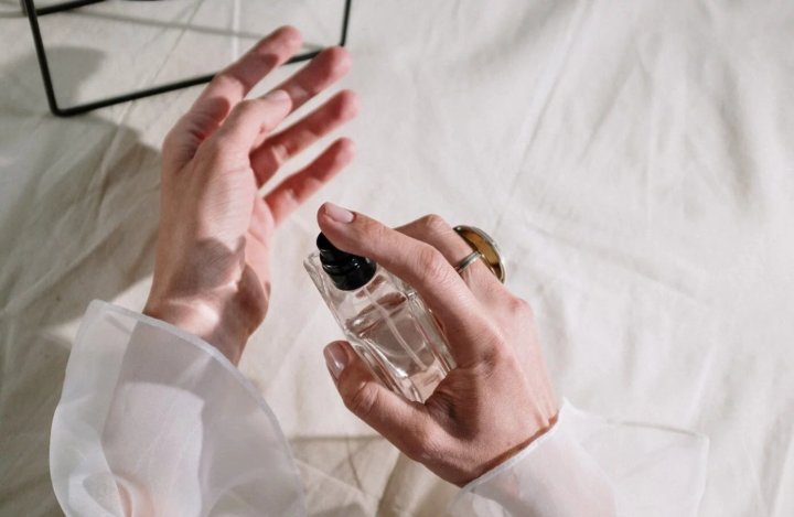 jak używać perfum